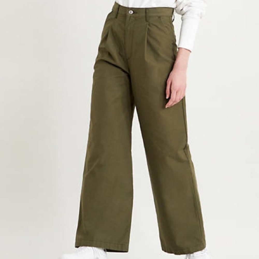 Women’s Levi’s Premium High Loose Pants - Olive